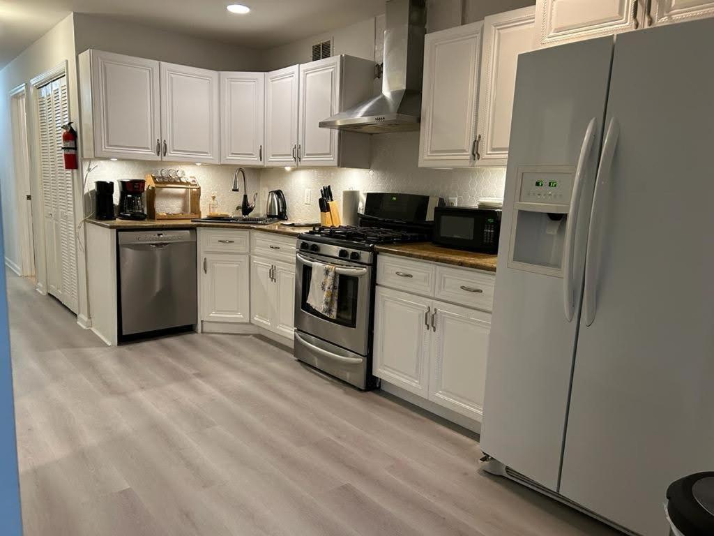 Luxury Apartments 5Queenbed - 20 Min Away Manhattan Jersey City Exteriör bild